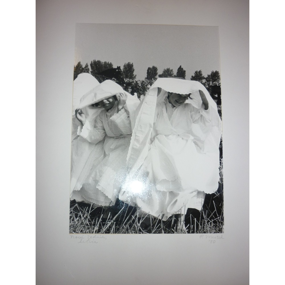 Vintage 1980 Peggy R.‎ Mestek Signed Photo "Girls Shading Themselves" Serbia
